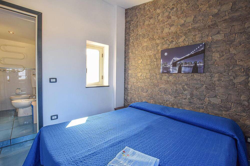 Apartamento entero, 4 bedroom lovely apartment in Capo d'Orlando in Capo d'Orlando, Provincia de Messina