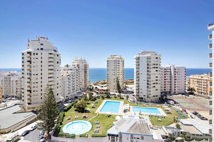 Apartamento inteiro, Apartamento São Rafael 9ºd - Vista Mar com Wi-Fi, Jardim & Varanda in Armação de Pêra (costa), Armação de Pêra