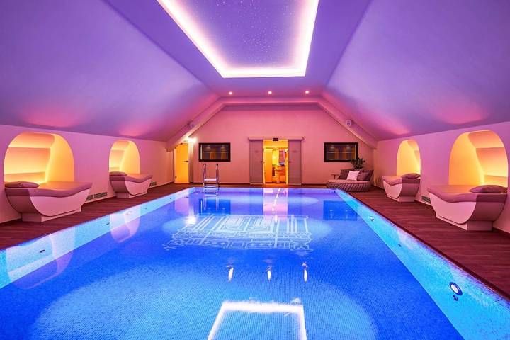 Hotel für 4 Personen, mit Terrasse und Pool sowie Sauna und Ausblick in Residenzschloss - 3