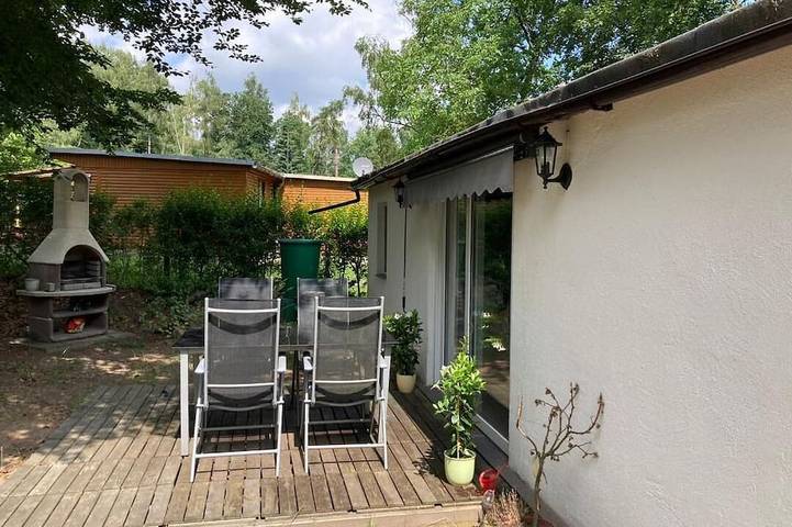 Waldhaus auf grossem Grundstueck in Gardelegen, Altmarkkreis Salzwedel