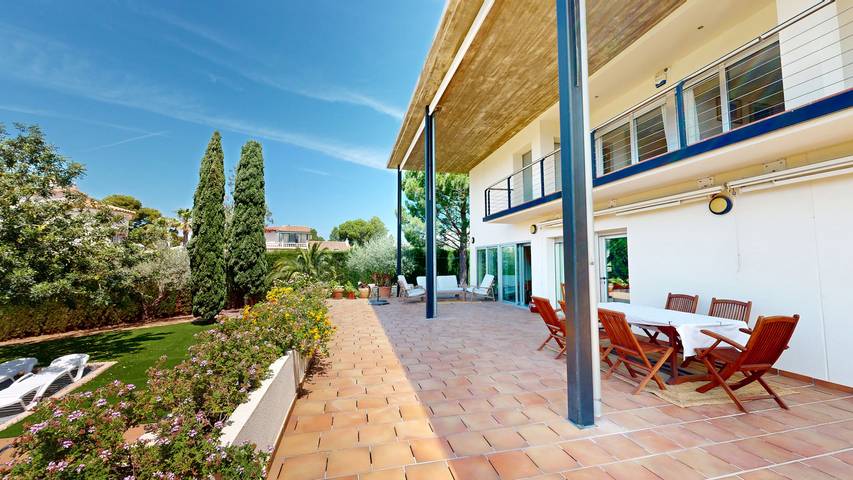 Casa rural para 10 personas, con terraza y jardín en La Ampolla - 3