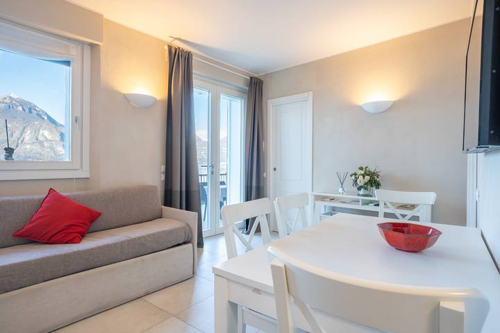 Apartamento para 4 personas, con terraza además de vistas y vistas al lago en Municipio de Varenna