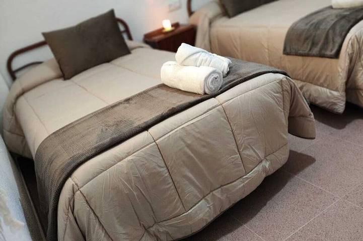 Gîte pour 12 personnes, avec piscine, animaux acceptés à Alcaudete - 4