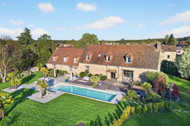 Villa pour 12 personnes, avec Terrasse ainsi que Jardin et Sauna