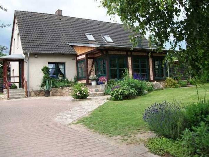 Ferienwohnung für 3 Personen, mit Garten in Zehna - 2