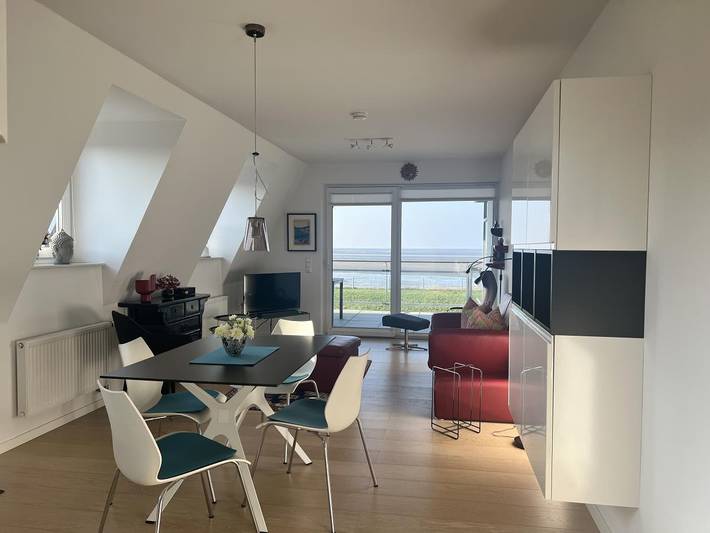 Appartement entier, Ferienwohnung 9 im Haus Düne 1 in Cuxhaven Duhnen - 2 Schlafzimmer, 2 Duschbäder, 2 Balkone und voller Meerblick in Fkk Strand Duhnen, Cuxhaven