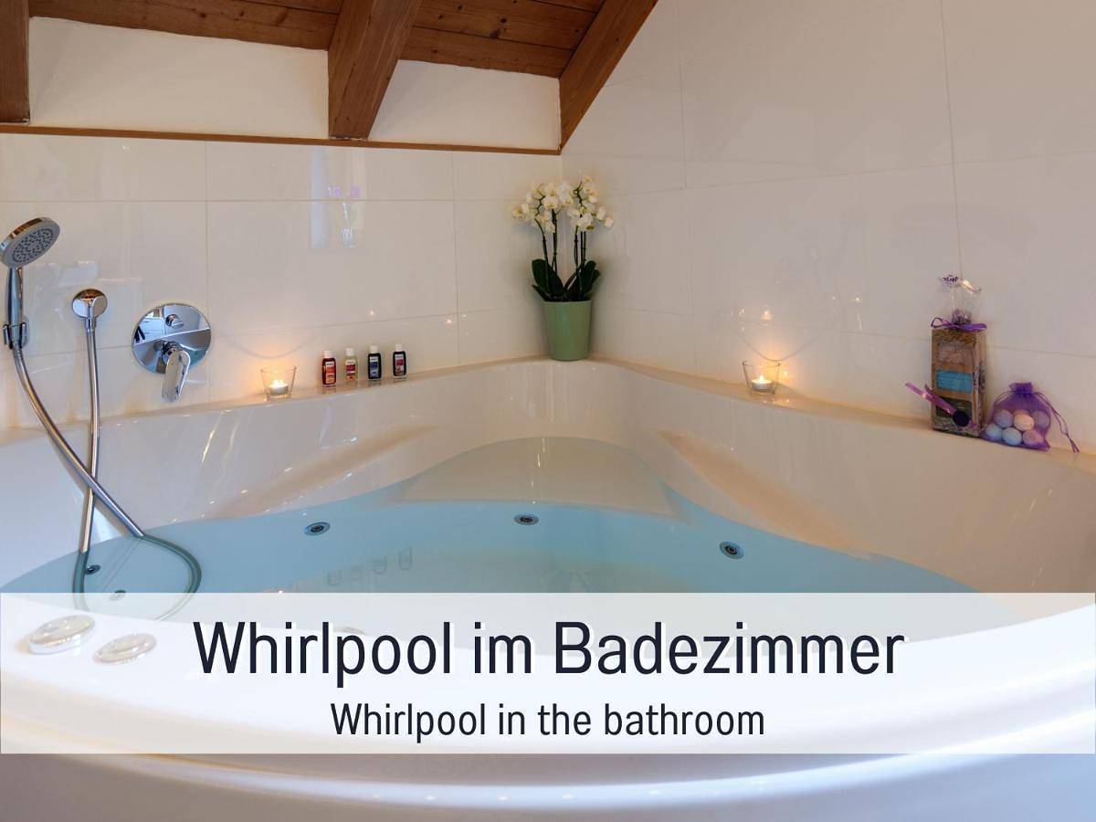 Fronwald: Sauna | Whirlpool | Kamin | eingezäunt in Alpirsbach, Vallée du Kinzig