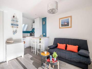 Gîte pour 4 personnes, avec balcon dans Plage Bonne-Source