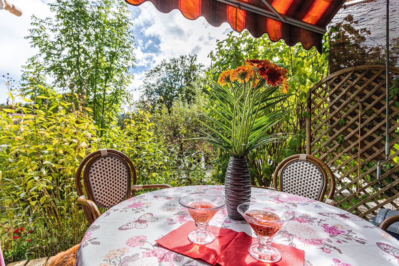 Ganzes Studio, Einzimmerapartment 'Chiemgau - Erleben' mit Bergblick, Garten und Wlan in Siegsdorf, Chiemgauer Alpen