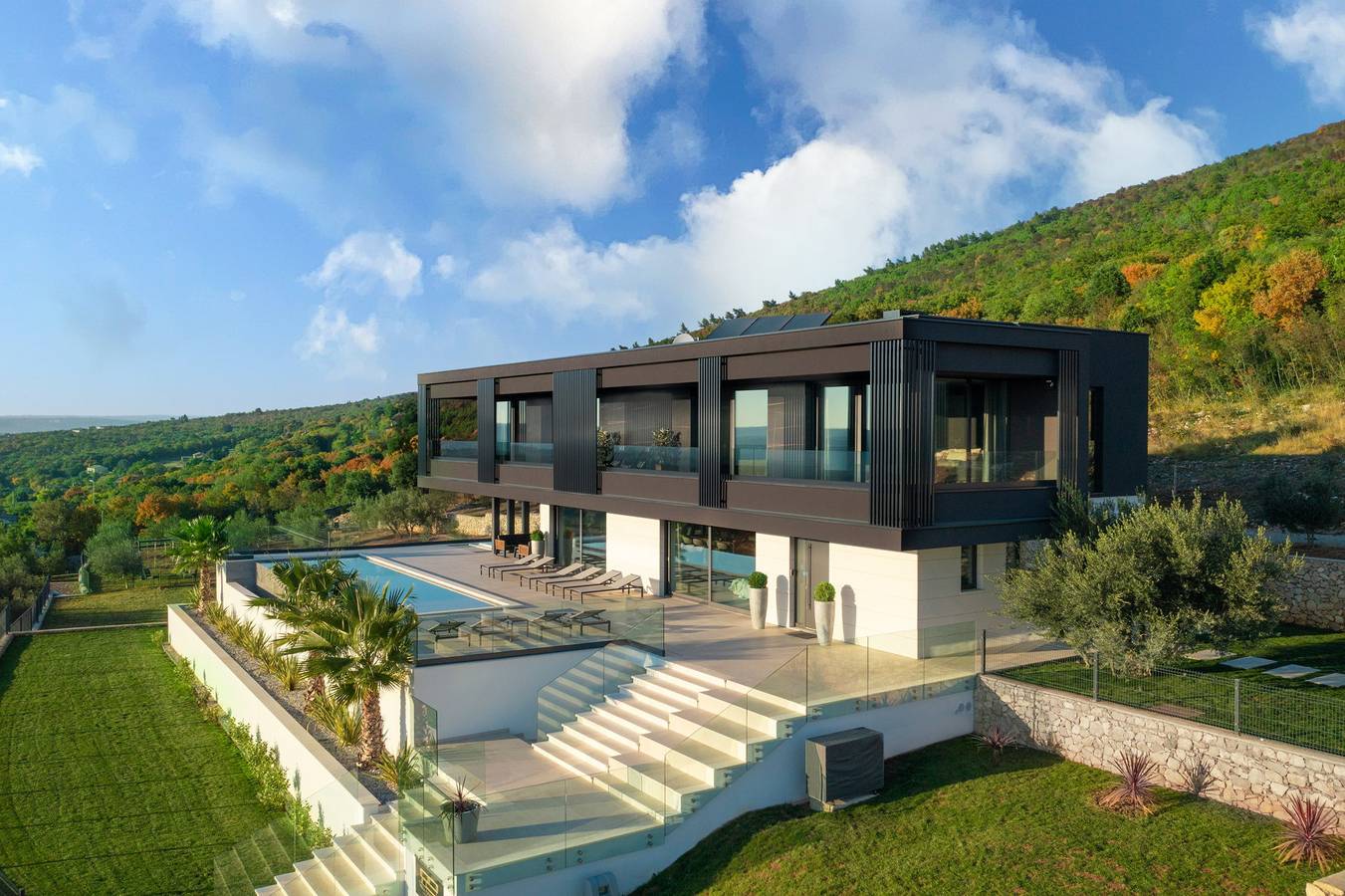 Luxusvilla Istria Prestige mit Pool in Raša, Ostküste Istrien