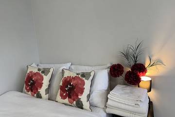 Gîte pour 7 personnes, avec terrasse et jardin dans Surbiton