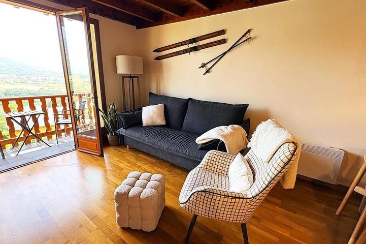 Ferienwohnung für 5 Personen, mit Pool und Balkon - 1