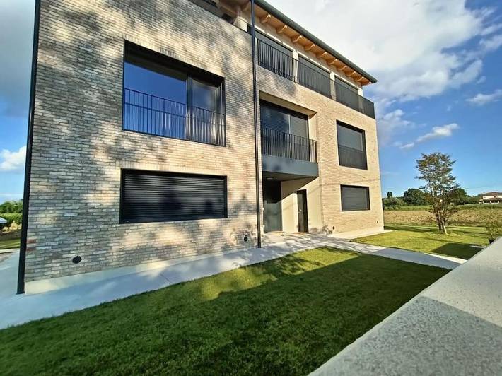 Appartement de vacances pour 4 personnes, avec Jardin ainsi que Vue sur le lac et Vue à Cinto Caomaggiore