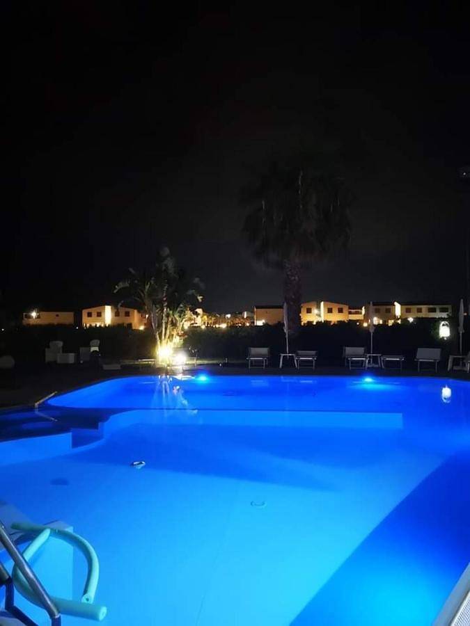 Chambre d’hôte pour 2 personnes, avec jacuzzi ainsi que piscine et jardin, animaux acceptés à Campofelice di Roccella - 3