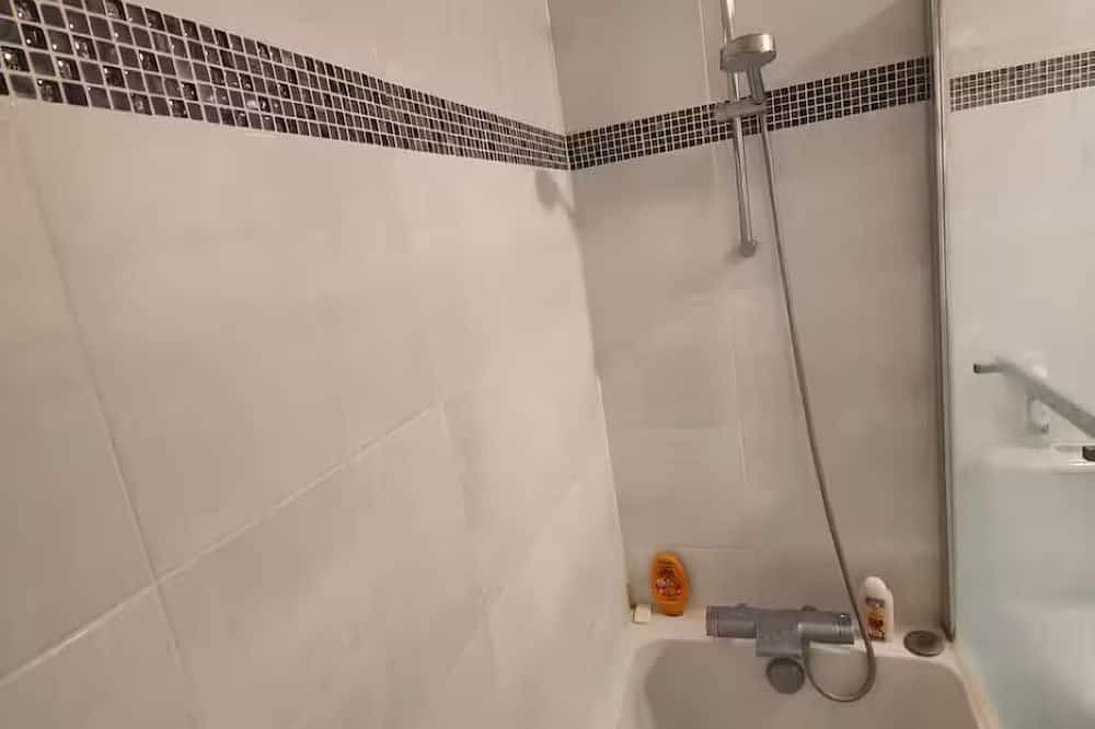 Appartement entier, New apartment 15 minutes from Paris in Bois-Colombes, Hauts-de-Seine