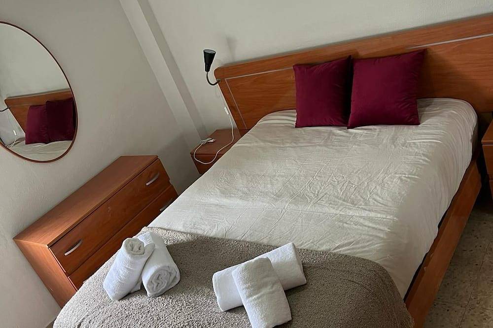 Ganze Wohnung, Cozy Apartment Next to Center in Casco Antiguo, Sevilla
