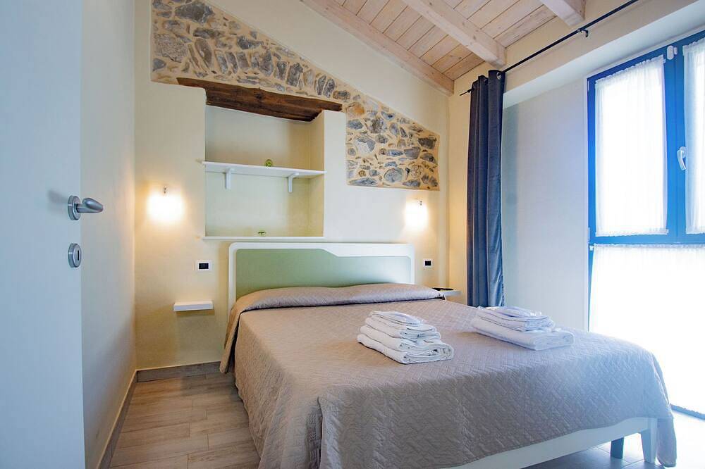 Apartamento entero, House of the Sun 2 Rocchetta nervina in Rocchetta Nervina, Alpes Ligures