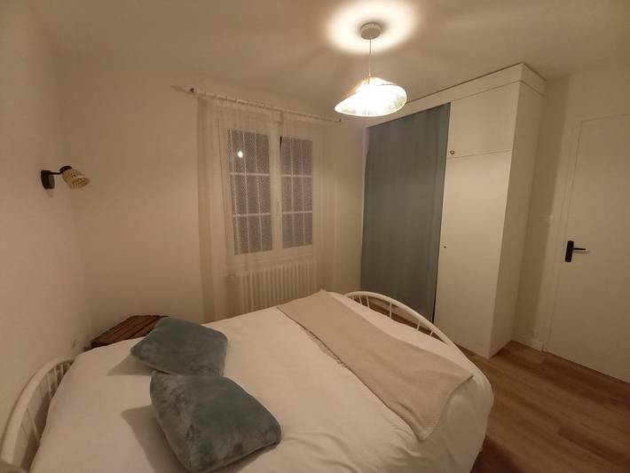 Location de vacances pour 8 personnes, avec jardin et terrasse, animaux acceptés à Saint-Jean-le-Thomas - 3