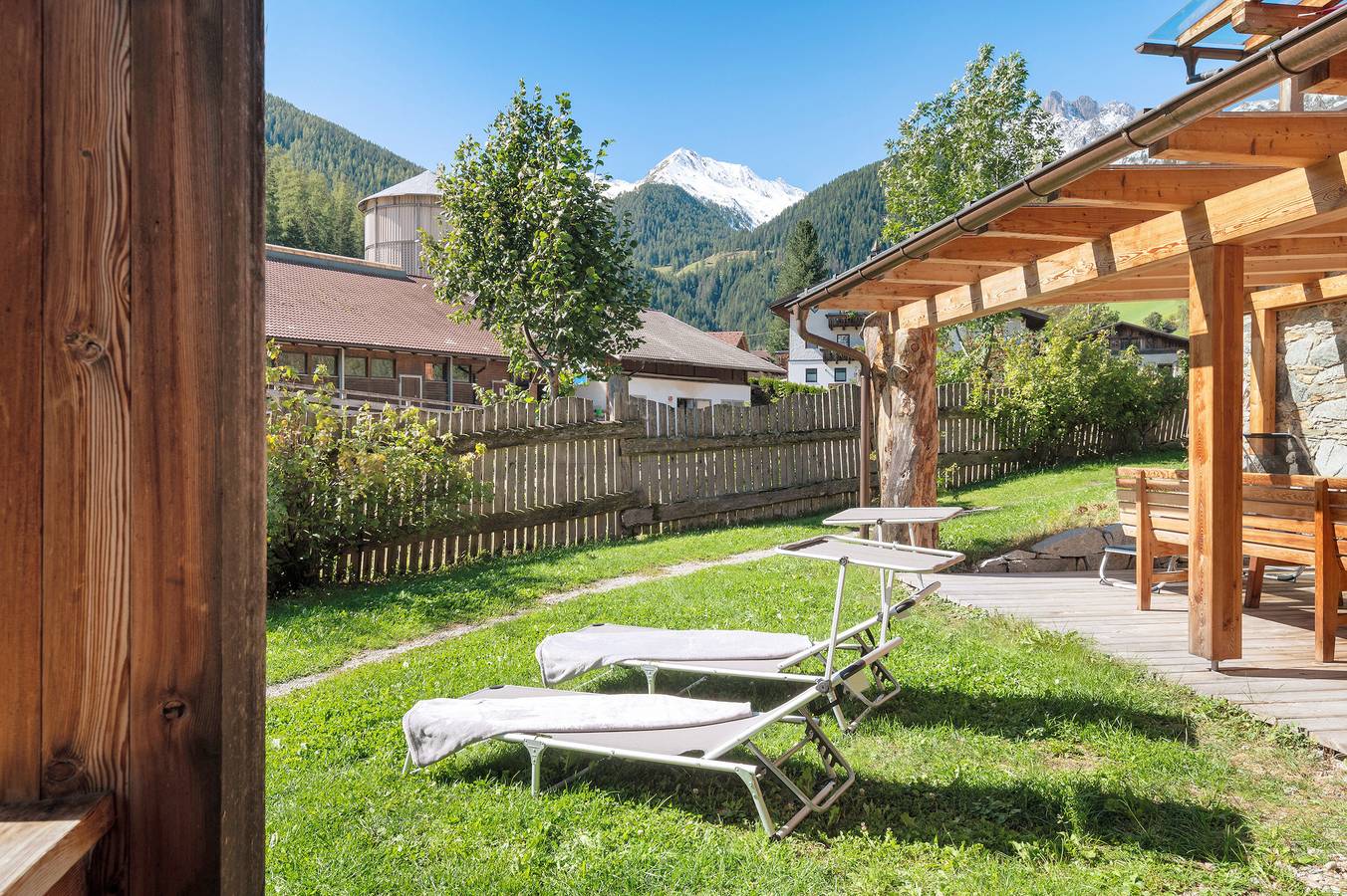 Ganze Wohnung, Ferienwohnung 'Naturidyll Mitterbach Apt Lignum' mit Bergblick, privater Terrasse und Wi-Fi in Weissenbach (Ahrntal), Ahrntal