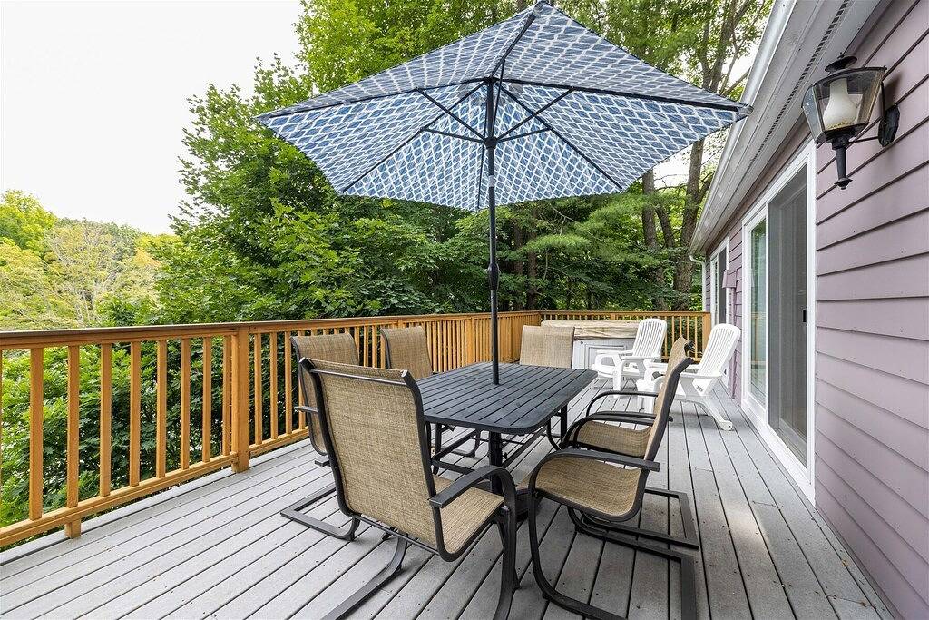 Cozy Cottage Close to Downtown Ogt in Ogunquit, York County