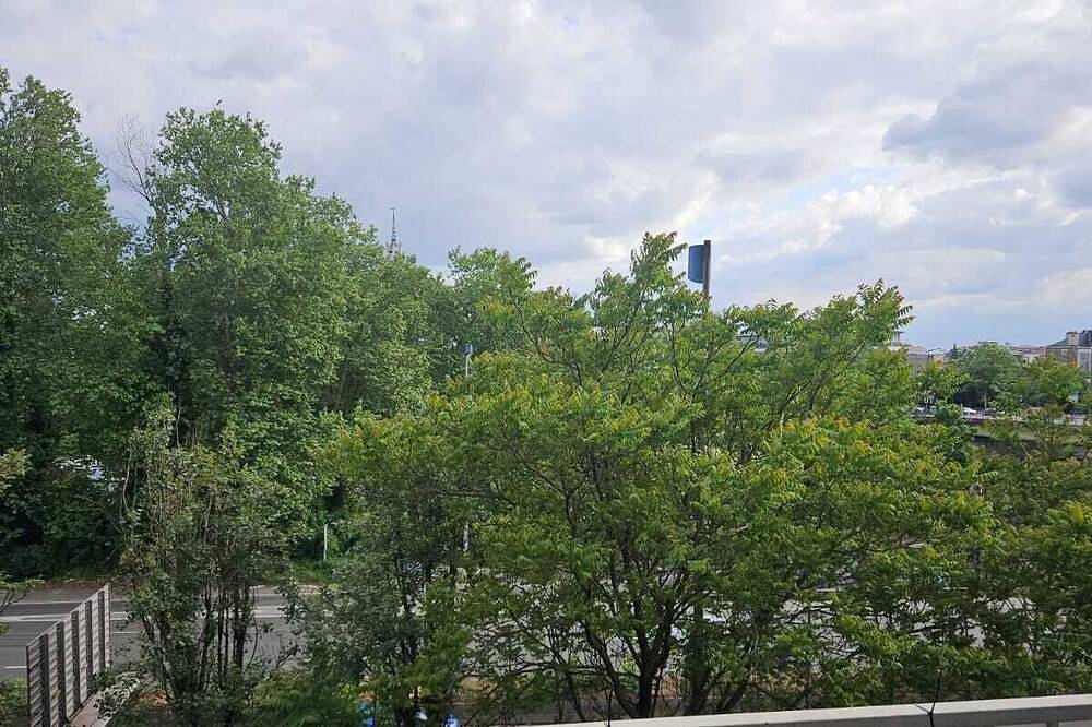 Entire apartment, Family apartment 20 minutes by metro from central Paris in Saint-Maurice, Val-de-Marne