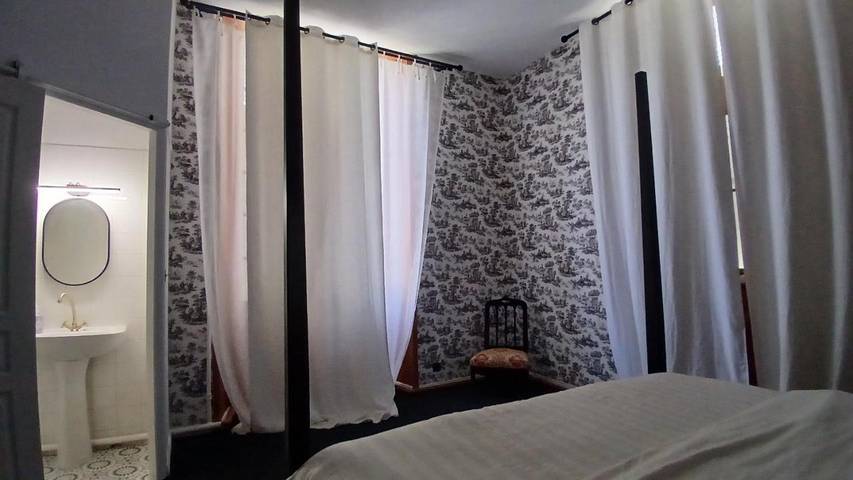 Gîte pour 2 personnes, avec vue ainsi que terrasse et jardin à Bourgueil - 4