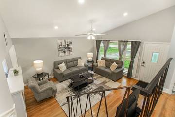 Vacation House for 8 Guests in Glen Ellyn, Lake Michigan, Picture 3