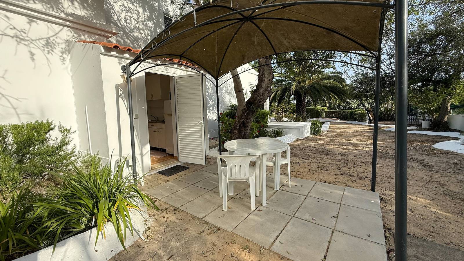 Entire holiday apartment, Quinta Casalinho - Studio Falesia in Guia, Faro District