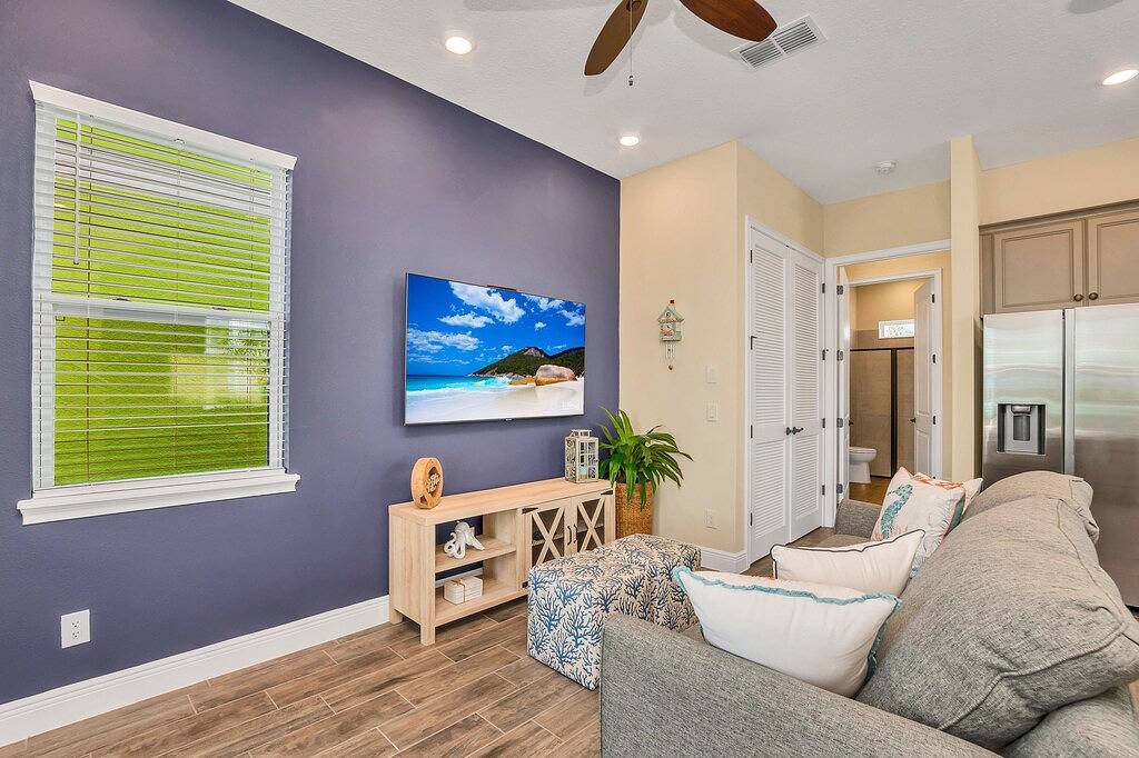 Cabin for 6 Guests in Four Corners, Osceola County