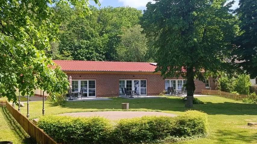 Ferienwohnung für 4 Personen, mit Garten und Terrasse in Geltow
