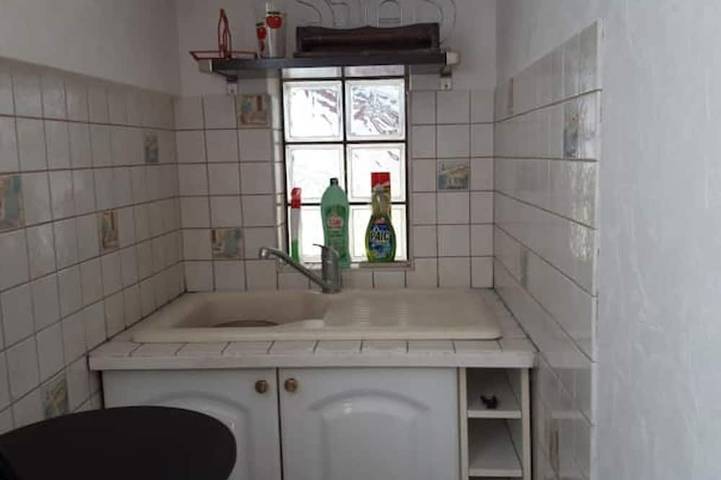 Gîte pour 2 personnes, avec Terrasse et Jardin à Saint-Illiers-la-Ville - 4