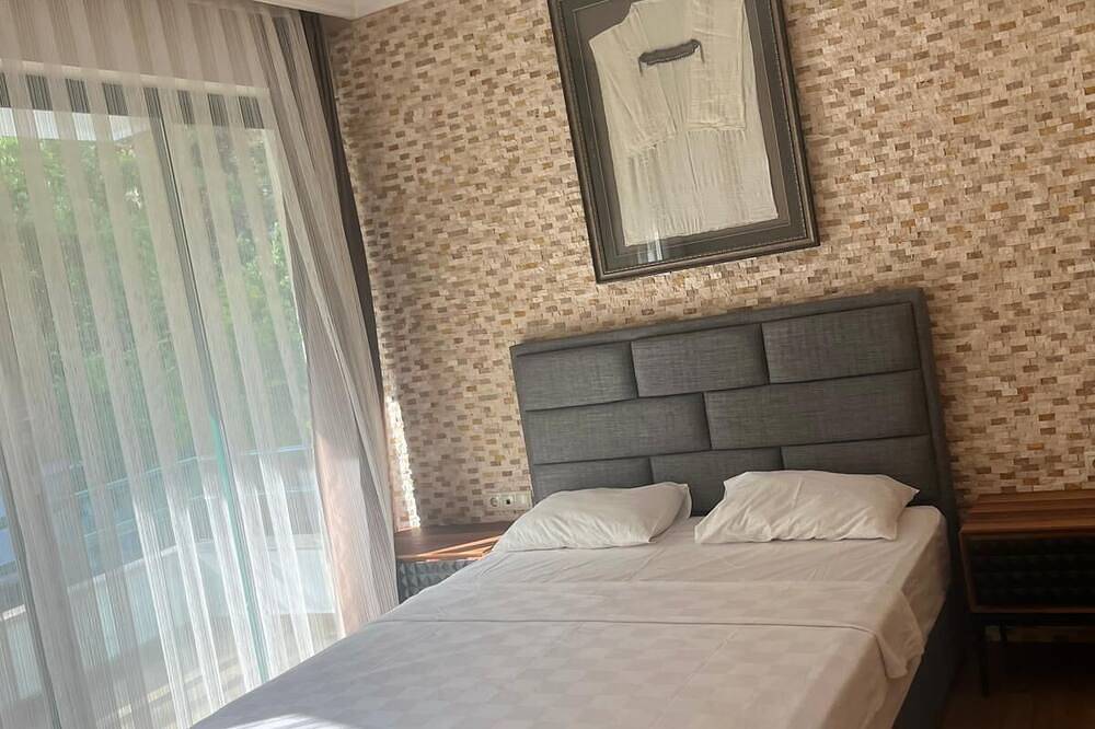 Şehrin Kalbinde  Doğanin İçinde.Dişariya Kapali Sadece Huzur in Kemer (Antalya), Province d'Antalya