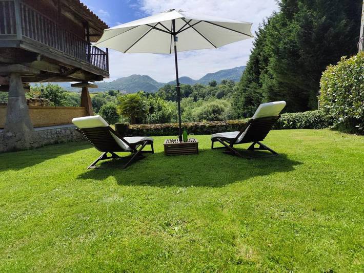 Apartamento para 4 personas, con Terraza además de Jardín y Vistas en Nava