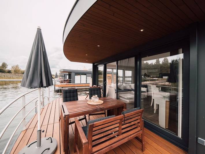 Hausboot mit 1 Schlafzimmer in Bitterfeld, Bitterfeld-Wolfen