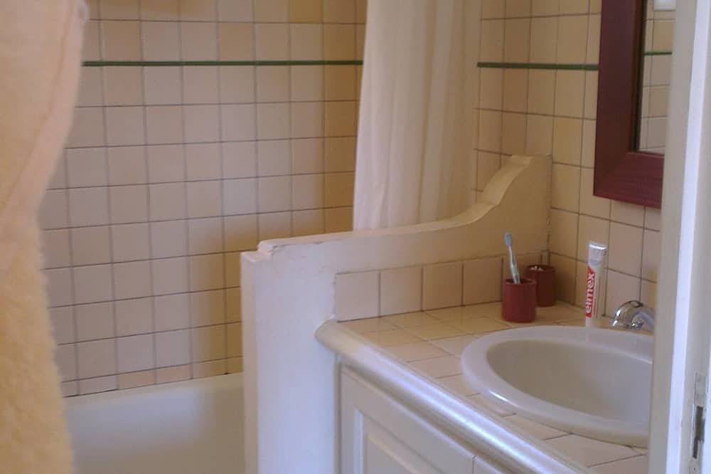 Villa, Les Restanques du Golfe de St Tropez - résidence de 4 étoile, Grimaud in Grimaud, Région de Draguignan