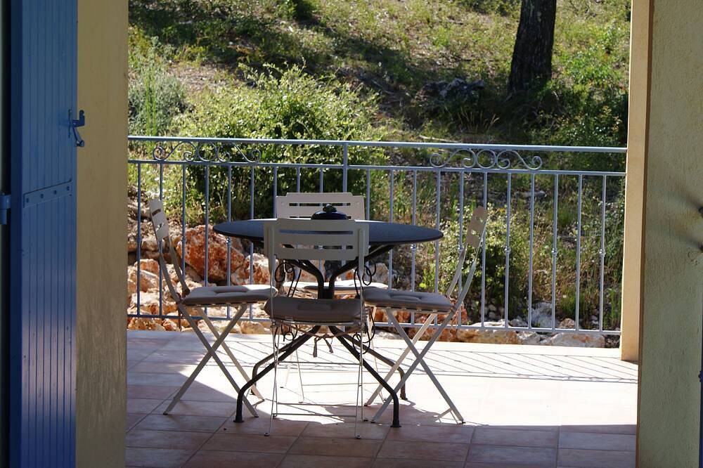 Magnificent Villa in quiet location - 5 bedrooms - 3 shower rooms.  To discover in Vidauban, Draguignan region