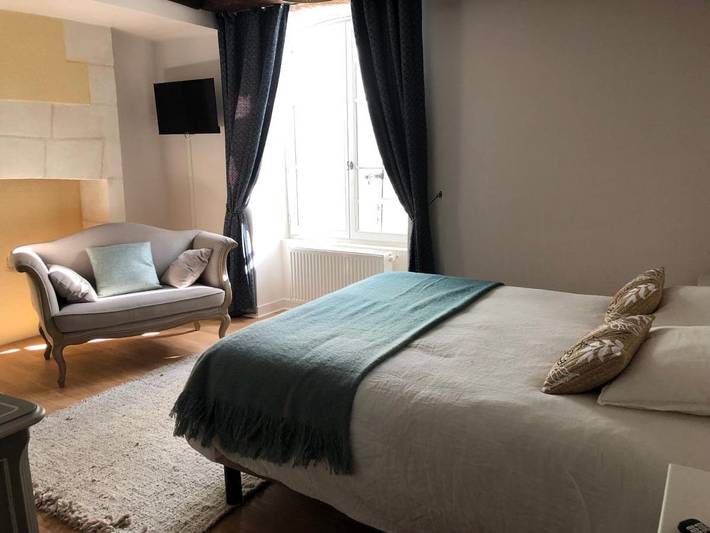 Chambre d’hôte pour 10 personnes, avec terrasse et vue, adapté aux familles à Bourges - 2
