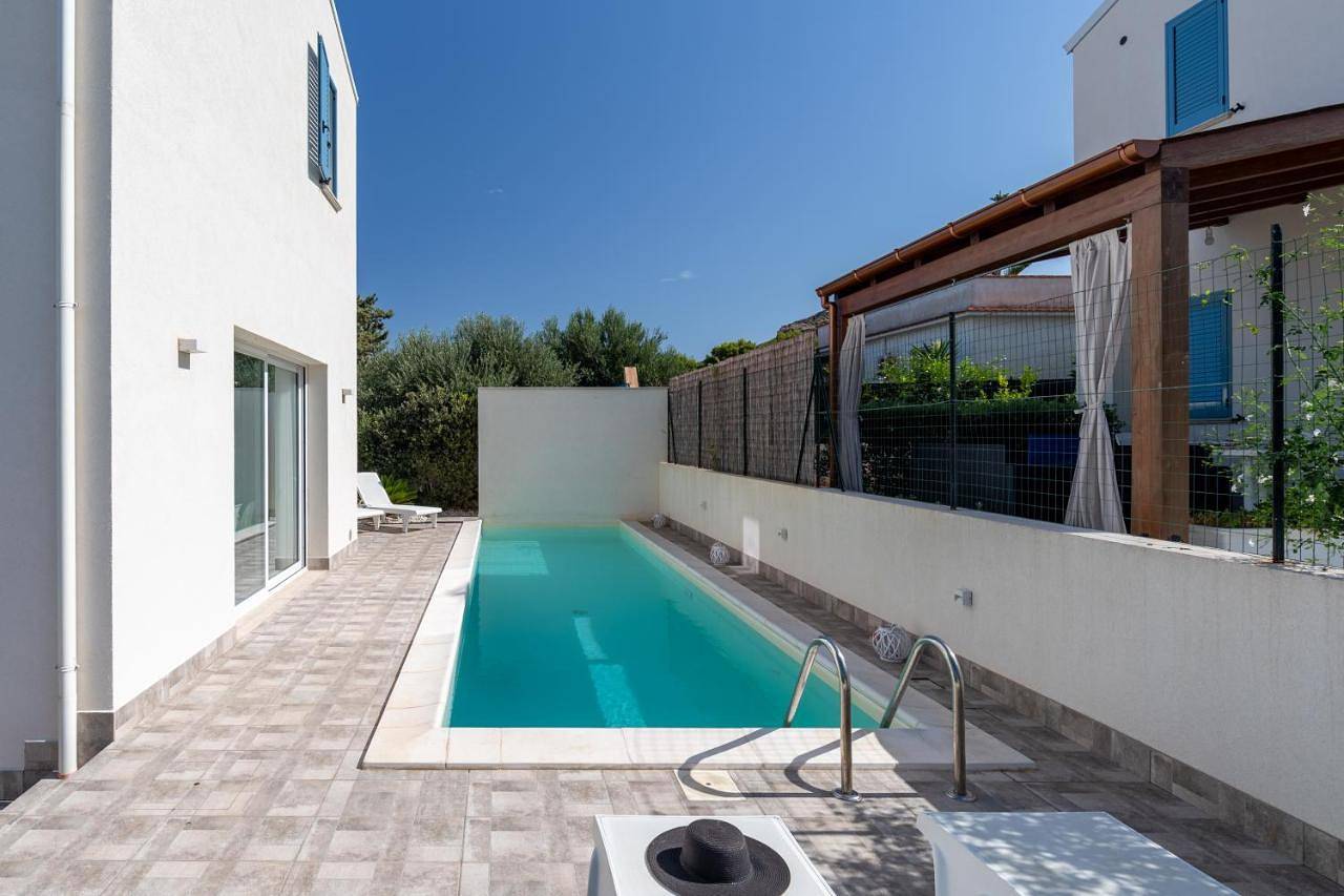 Villa con Piscina vicino San Vito Lo Capo in Cornino, Custonaci