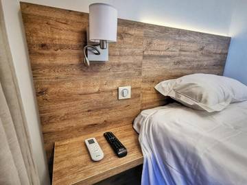 Gîte pour 2 personnes, avec terrasse et vue à Peri