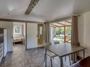 Camping pour 4 Personnes dans Aubazines, Région de Brive-la-Gaillarde, Photo 4