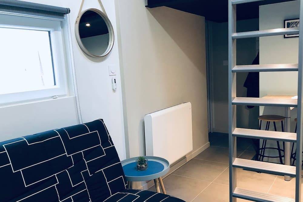 Entire apartment, Studio Cosy Tiny loft in Roanne, Roanne region