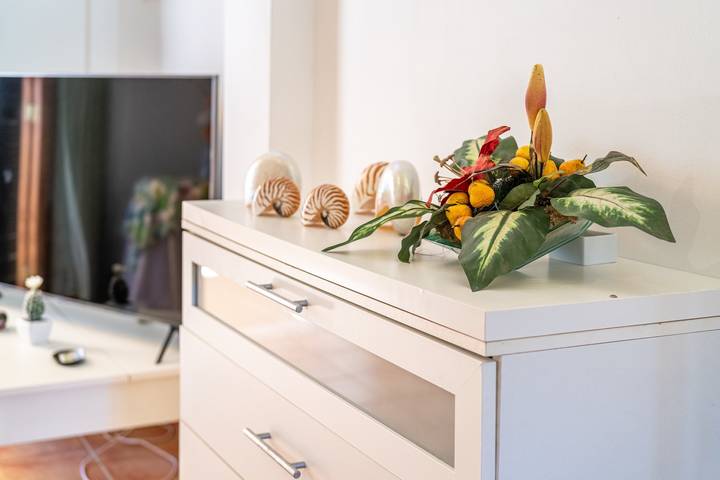 Apartamento inteiro, Apartamento Santa Eulalia pet-friendly perto da praia com vista para a montanha, A/C & Terraço in Can Picafort, Santa Margalida