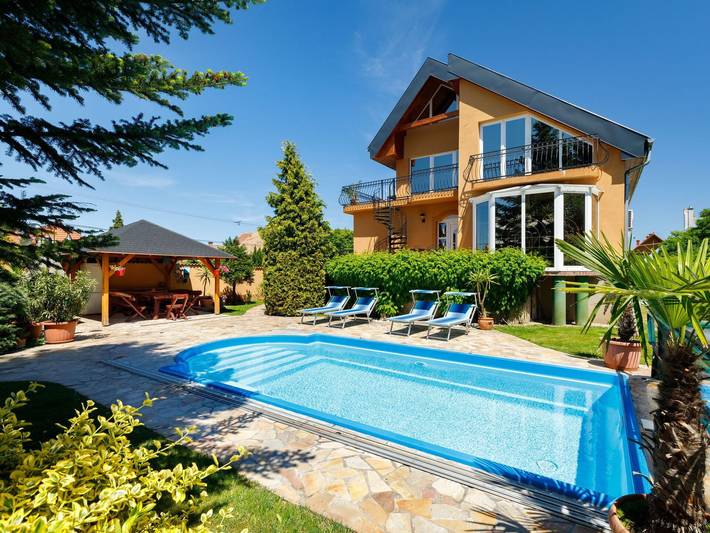 Ferienhaus für 15 Personen, mit Garten, mit Haustier