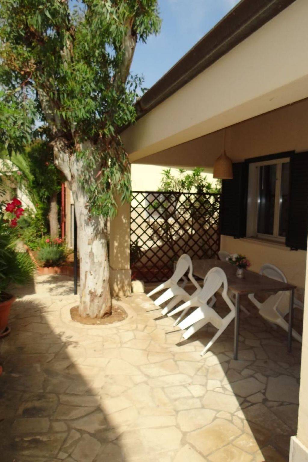 Schöner zentraler Bungalow direkt am Sandstrand auf Sizilien in Marina di Modica, Modica