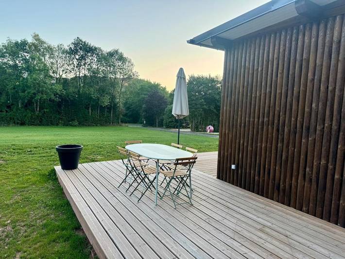 Gîte pour 5 personnes, avec Terrasse ainsi que Jardin et Vue à Banassac