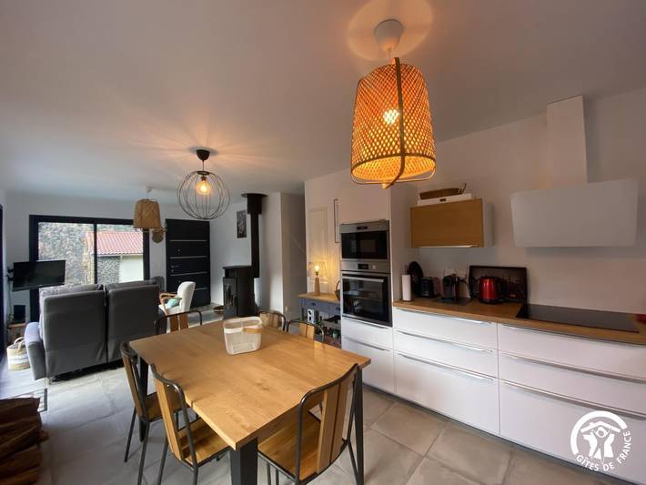 Gîte pour 4 personnes, avec jardin