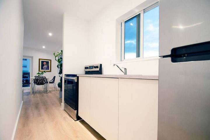 Vacation rental for 4 people, with yard and balcony in North Miami Beach