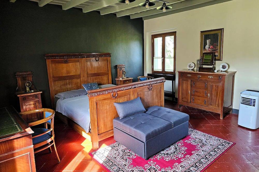 In a historic park, close to Lake Como and Milan. in Olgiate Molgora, Brianza