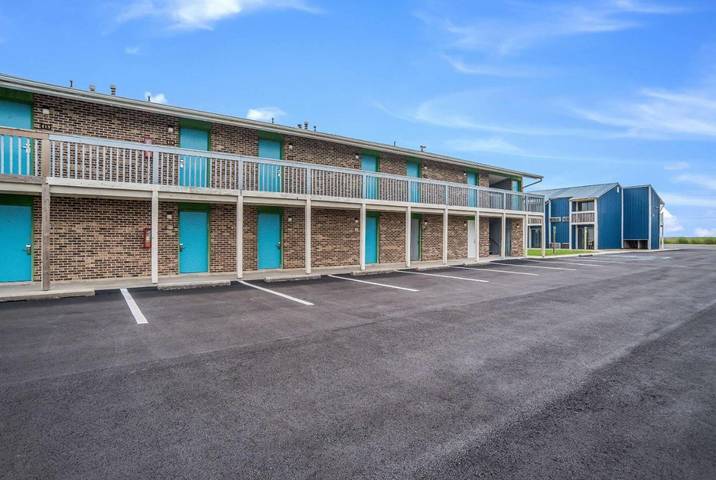 Hôtel pour 2 personnes, avec piscine et jardin - 1