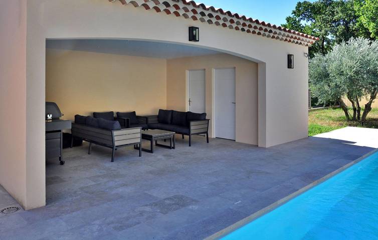 Location de vacances pour 6 personnes, avec piscine et terrasse, adapté aux familles à Châteauneuf-de-Gadagne - 4